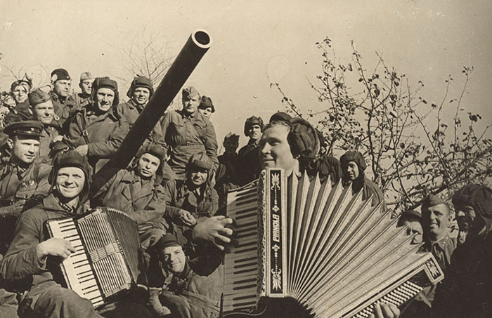 Музей музыки к 75-летию Победы представляет мультимедийный проект «Музыка героев»